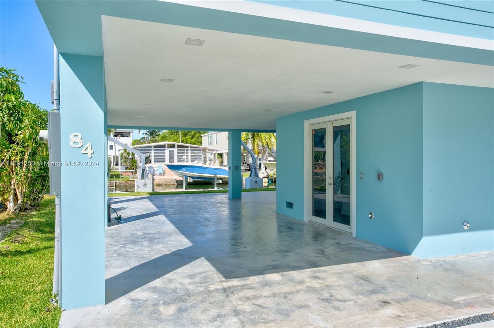 84 Coral Way 4