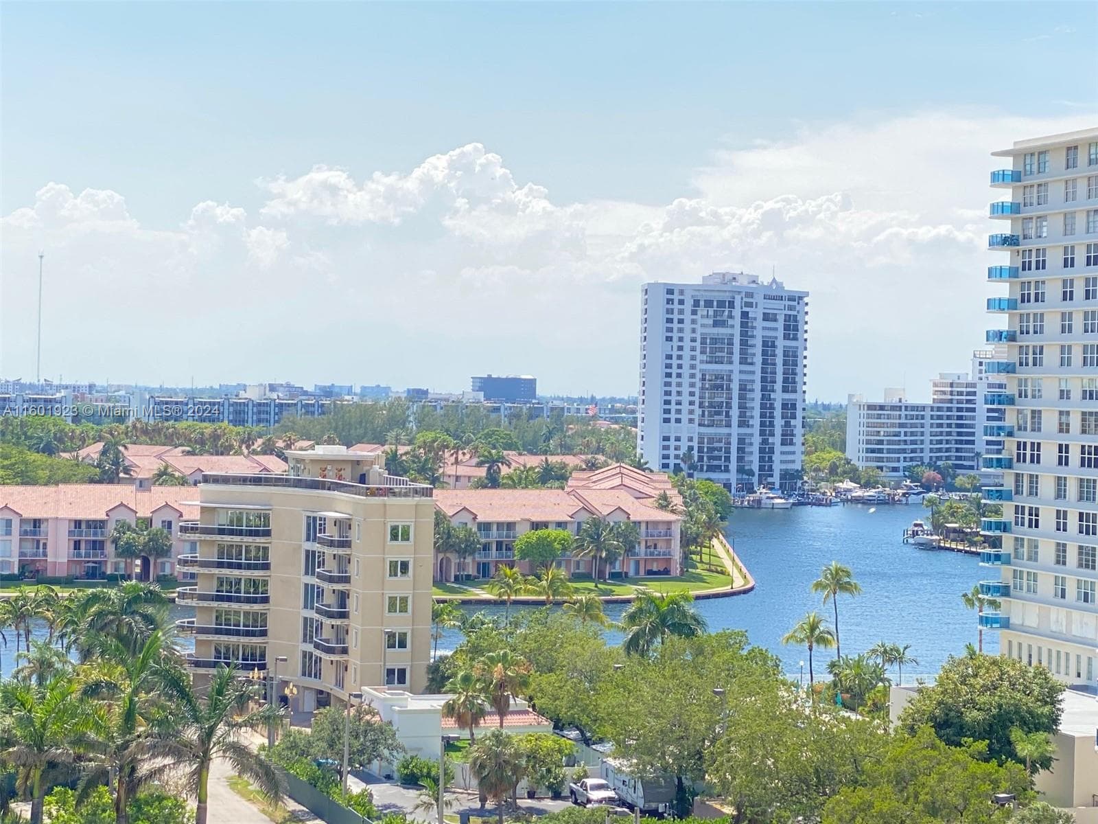 3901 Ocean Dr 2