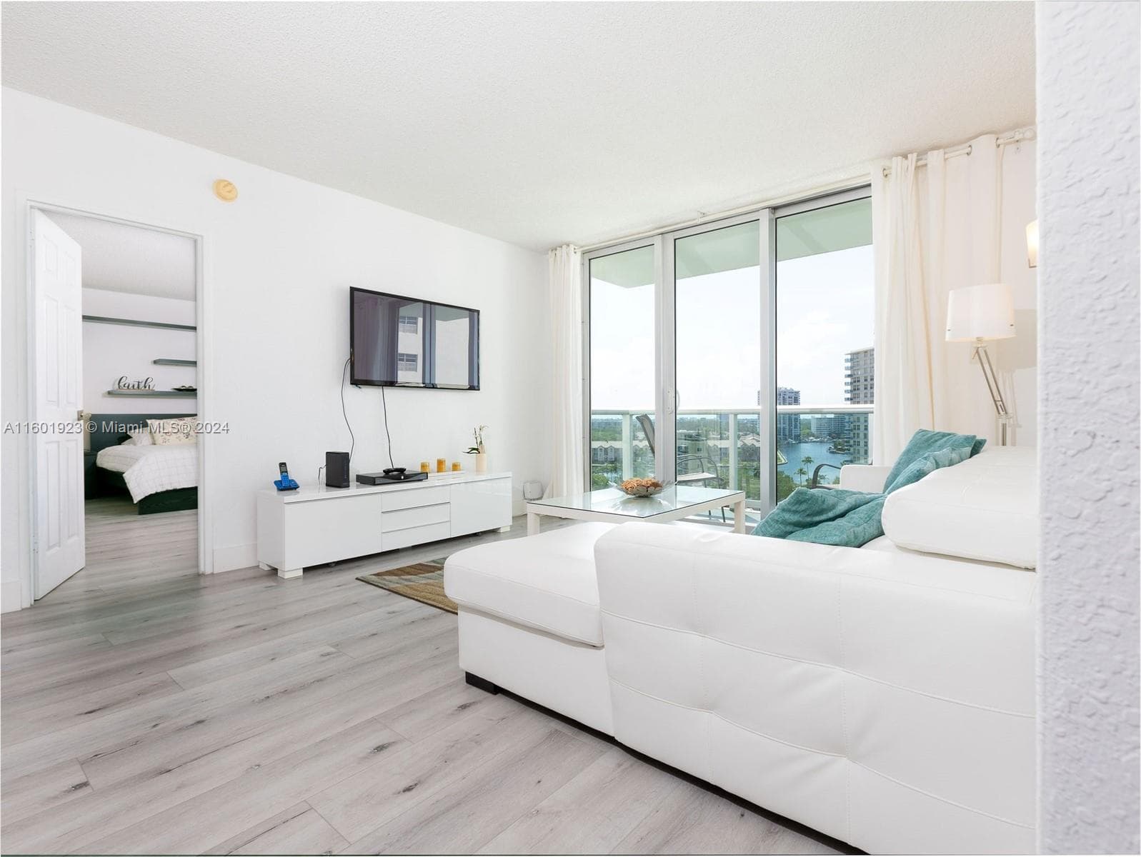 3901 Ocean Dr 5