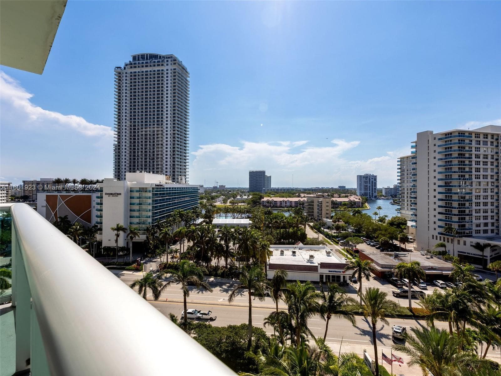 3901 Ocean Dr 10P photo 20