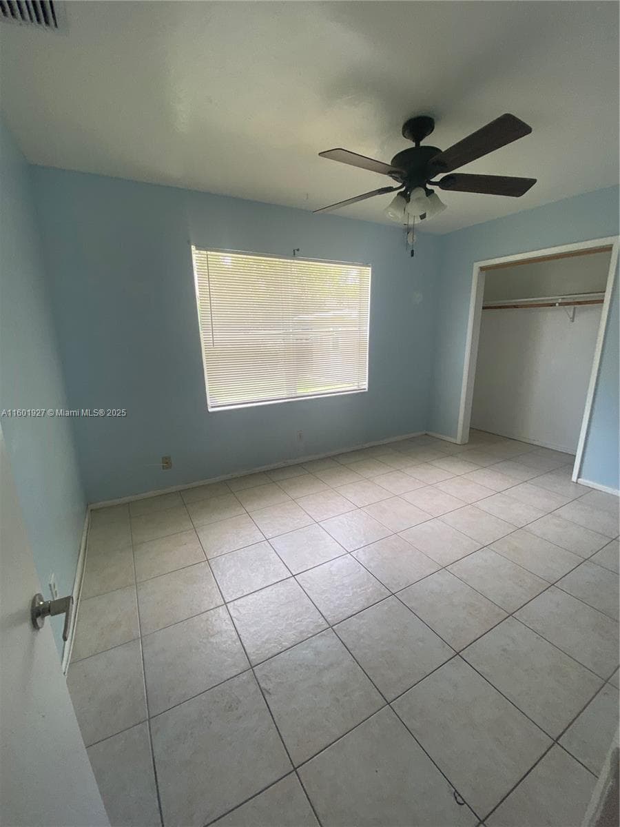 1739 28th Ter photo 8