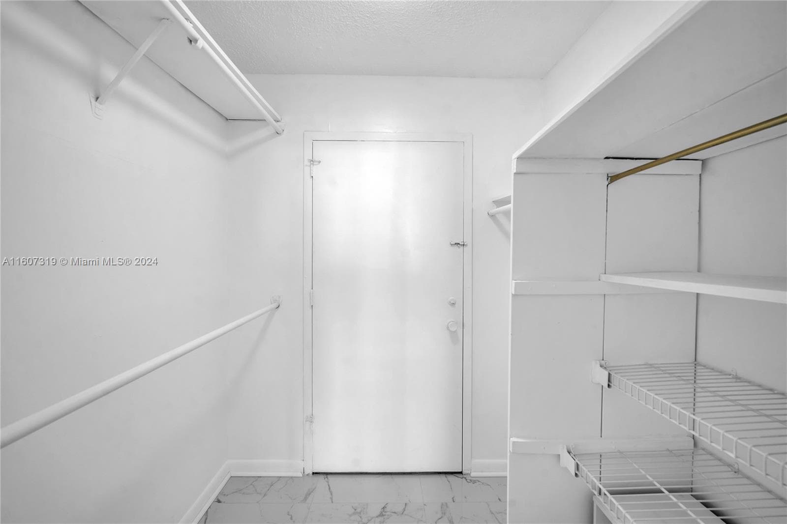 2780 183rd St 1601 photo 16
