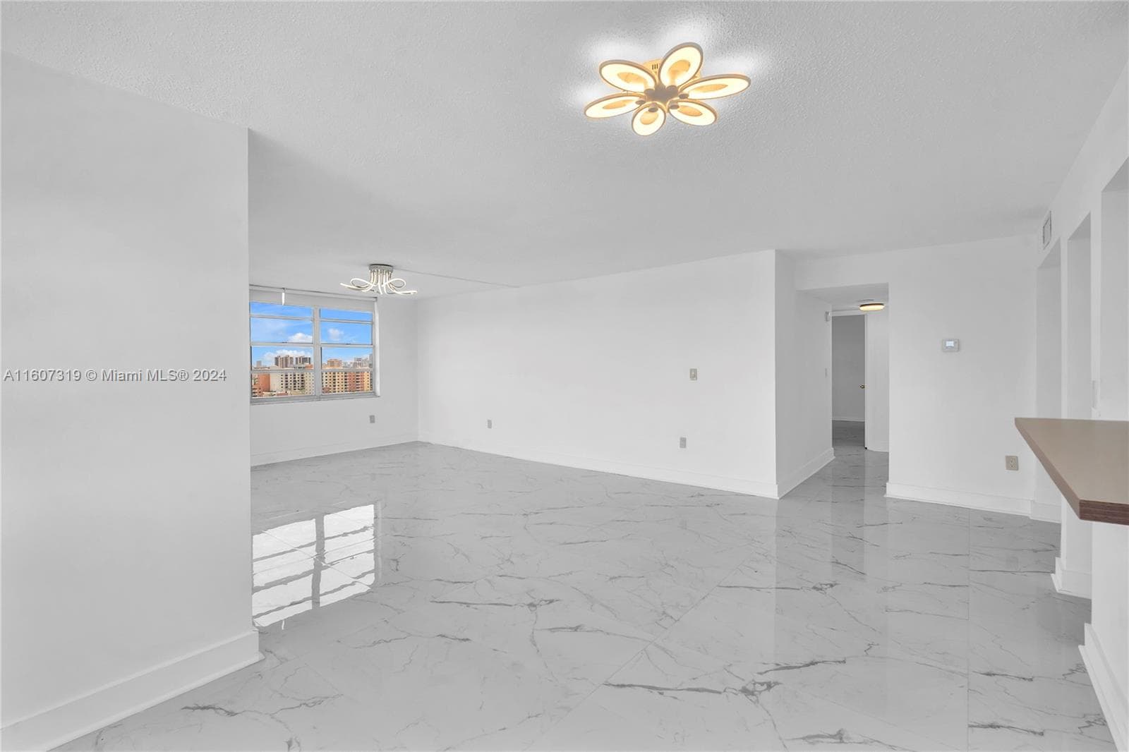 2780 183rd St 1601 photo 5