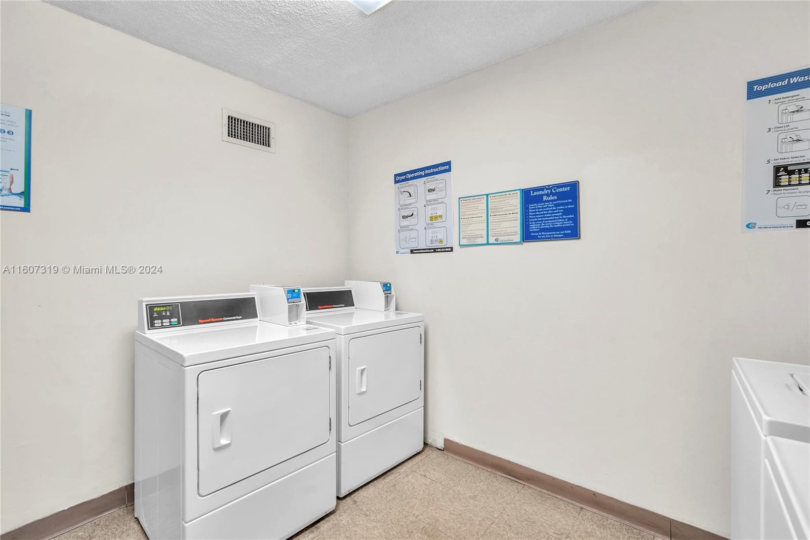 2780 183rd St 1601 photo 24