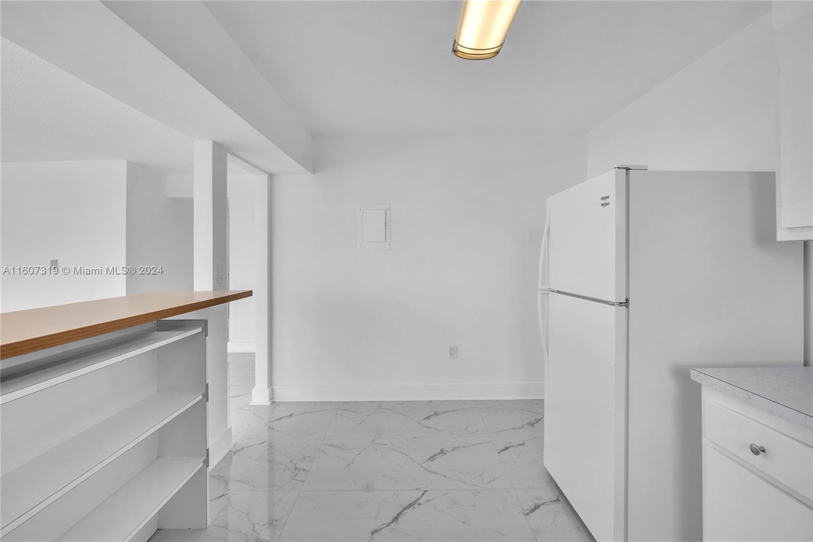 2780 183rd St 1601 photo 10