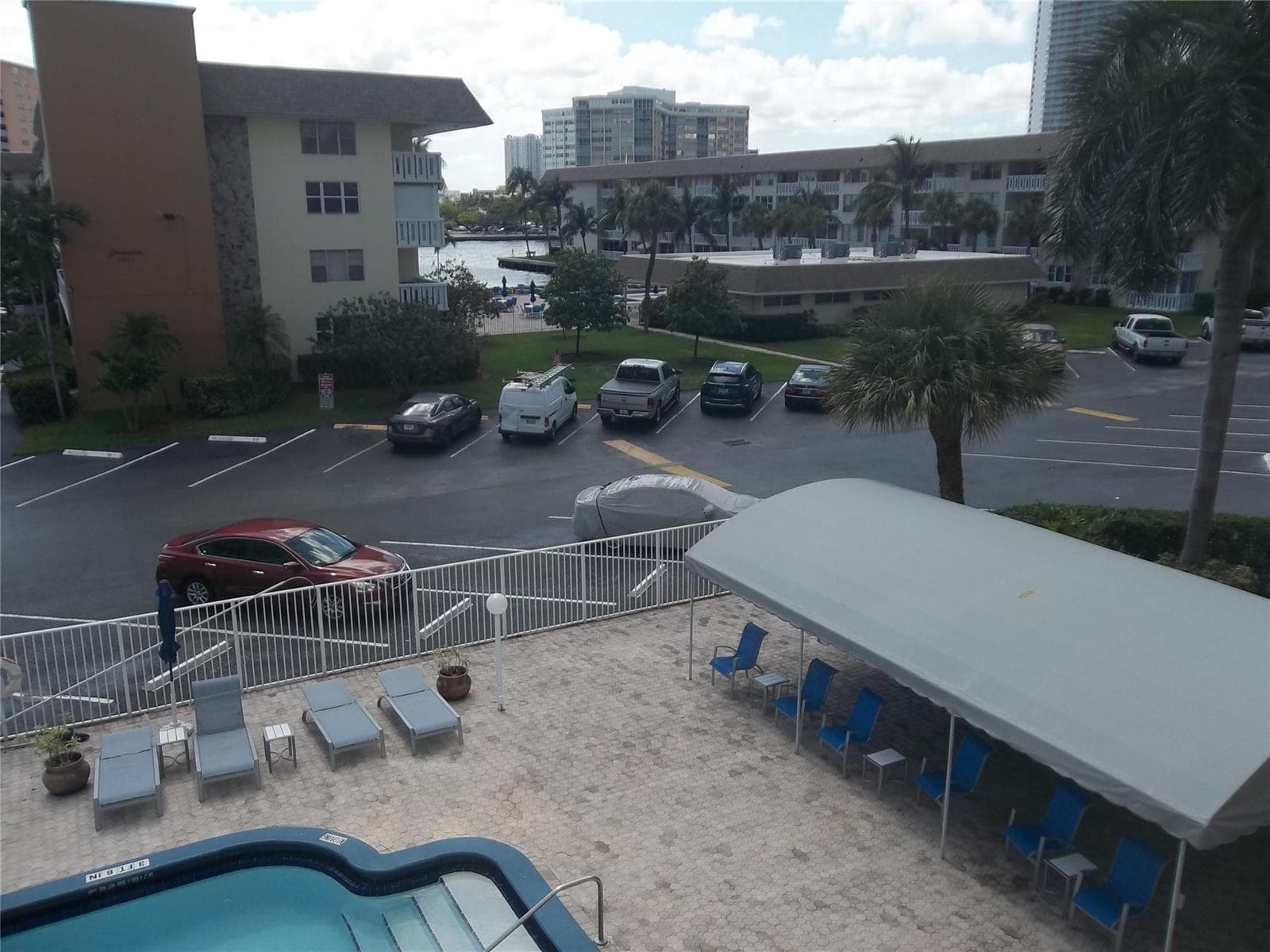 1893 S Ocean Drive 302 photo 10
