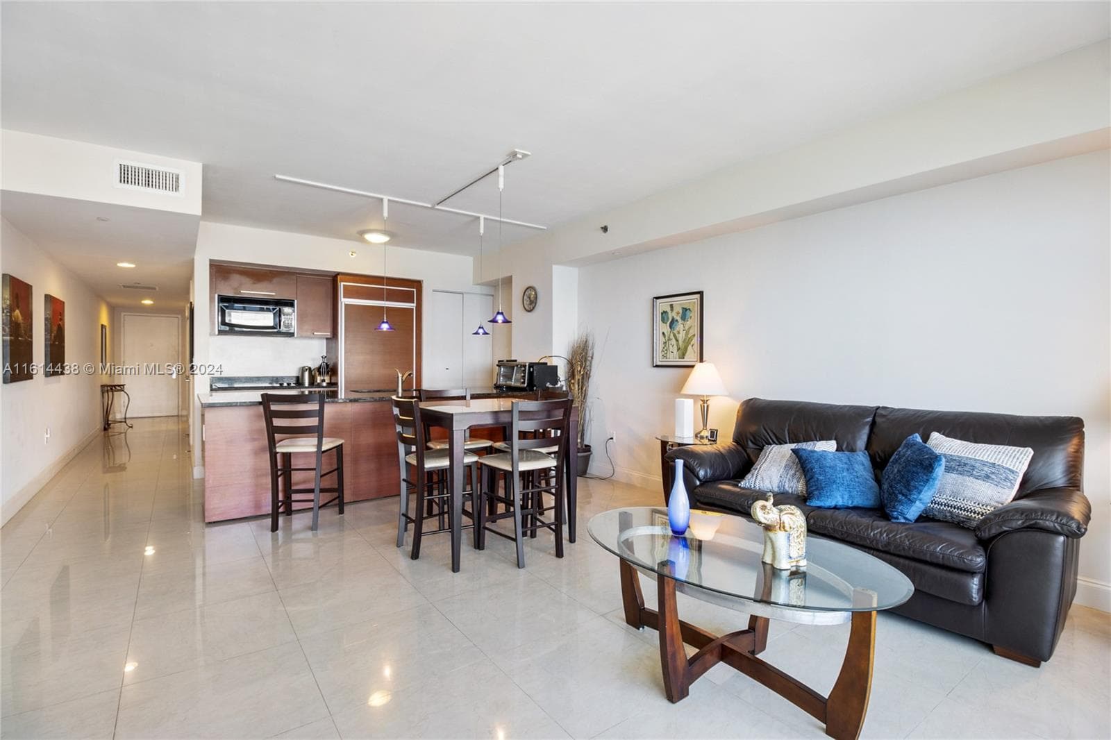 1830 OCEAN DR 3