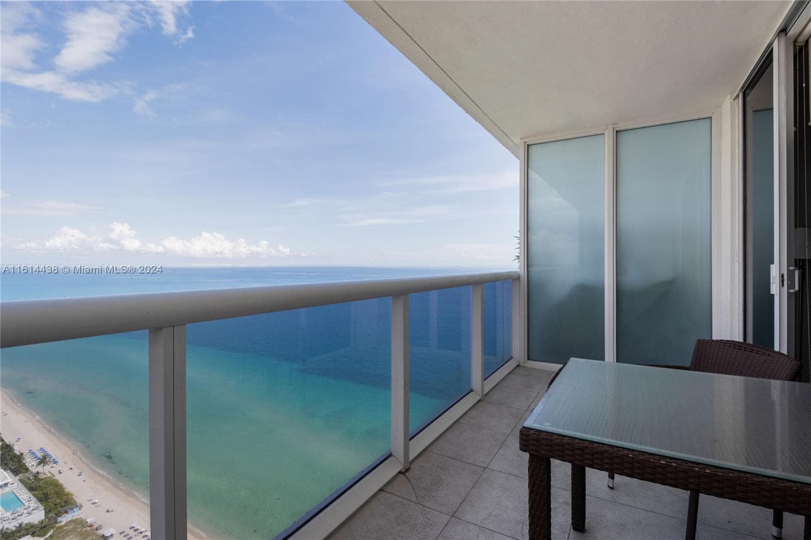 1830 OCEAN DR 4409 photo 15