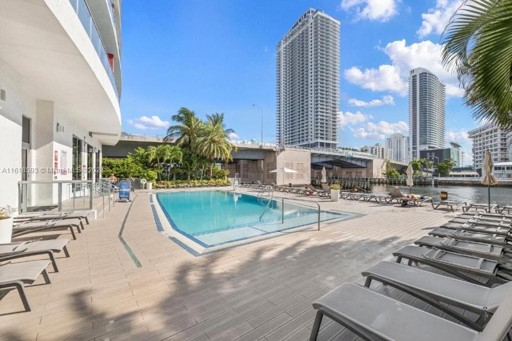 2602 Hallandale Beach Blvd 3