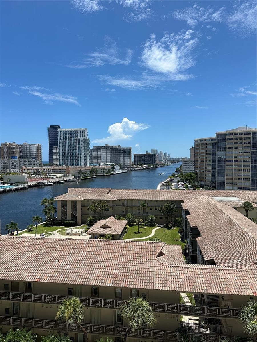 2602 Hallandale Beach Blvd R807 photo 21