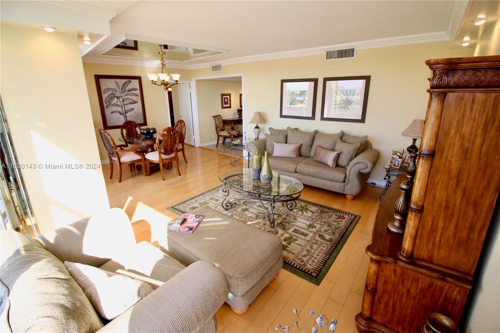 900 Bay Dr 319 photo 2