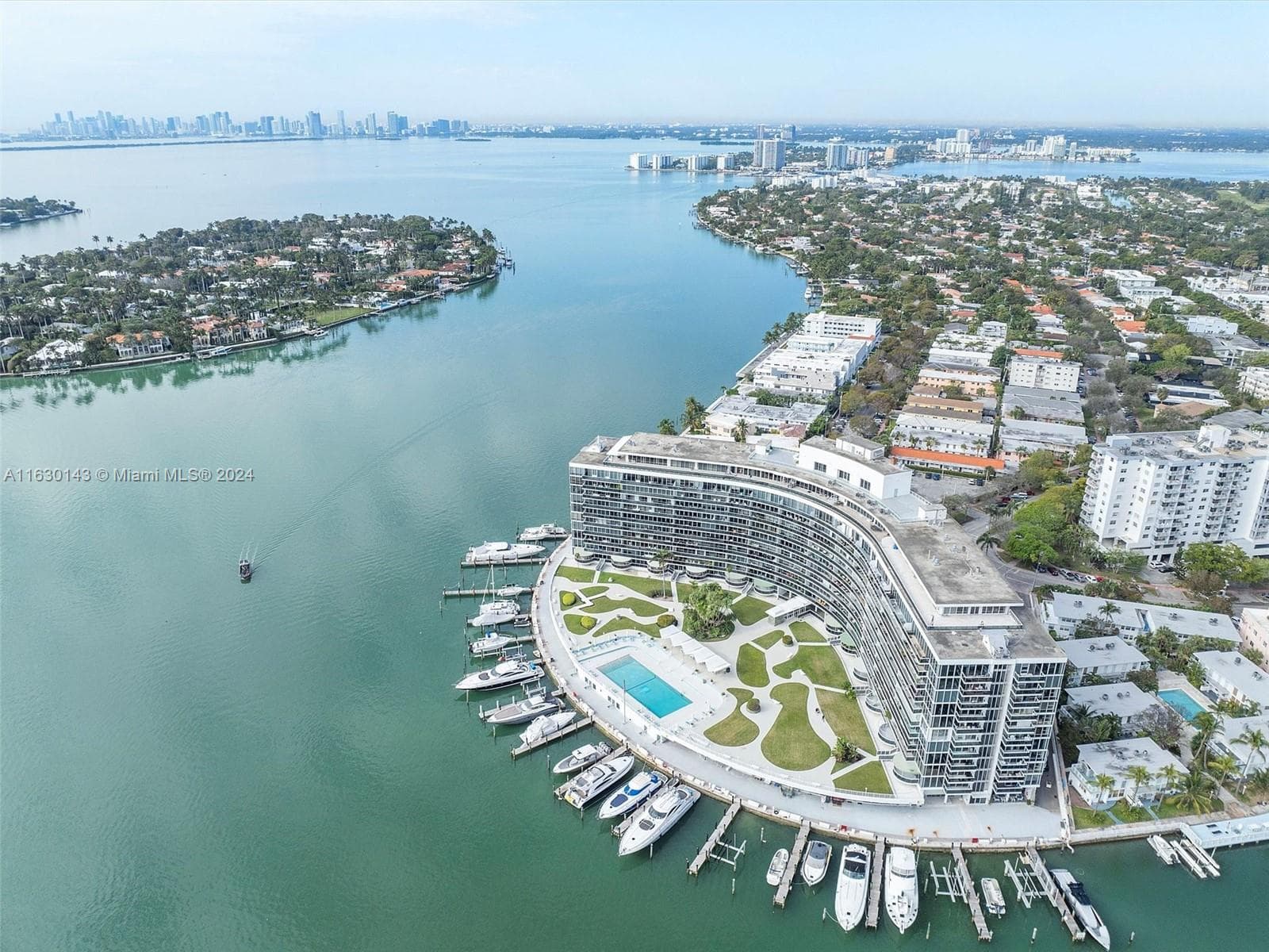 900 Bay Dr 319 photo 17