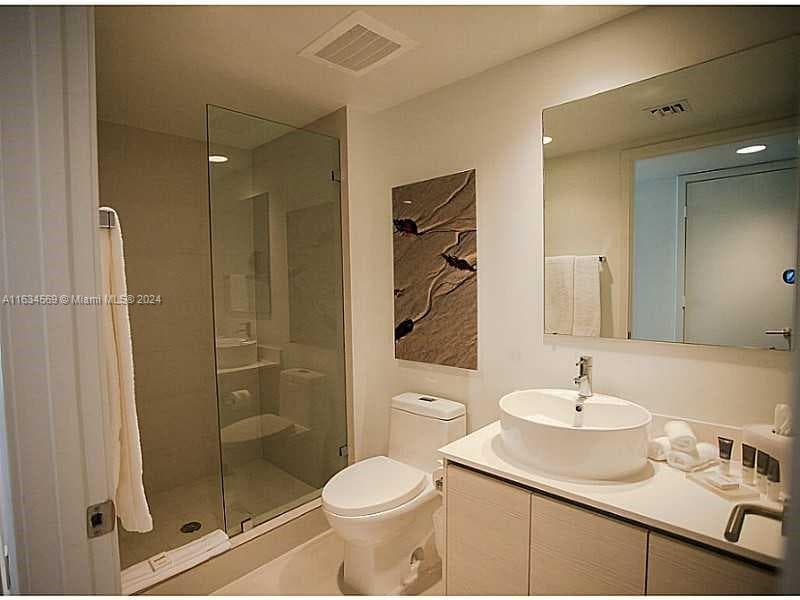 2602 HALLANDALE BEACH BLVD 2905 photo 13