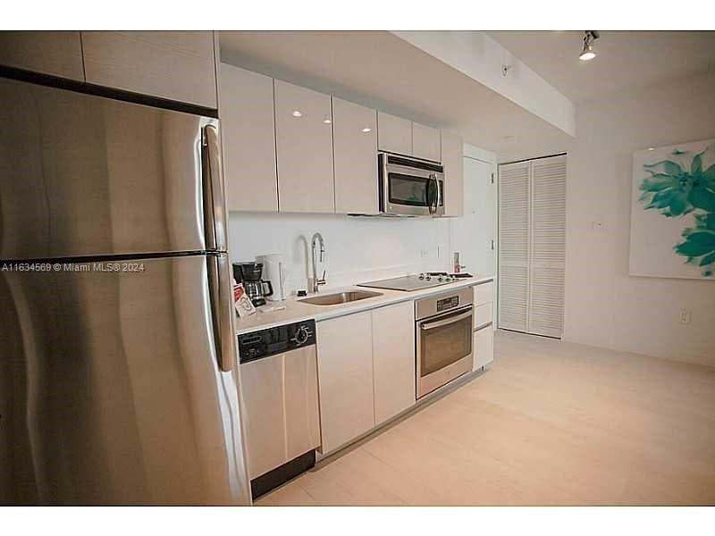 2602 HALLANDALE BEACH BLVD 2905 photo 20