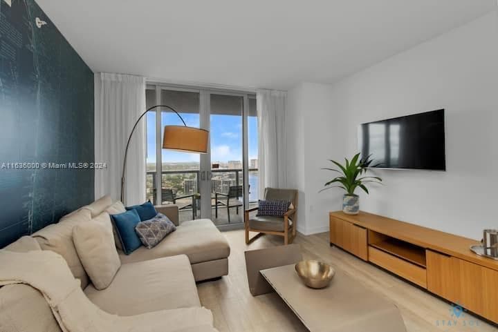 2602 HALLANDALE BEACH BLVD 2706 photo 6