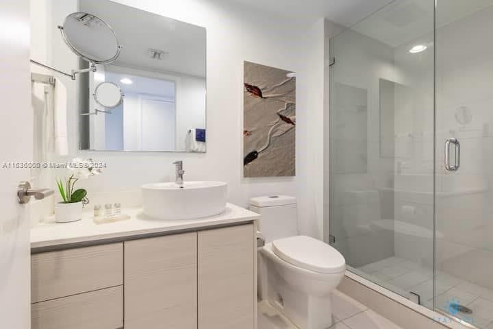 2602 HALLANDALE BEACH BLVD 2706 photo 14