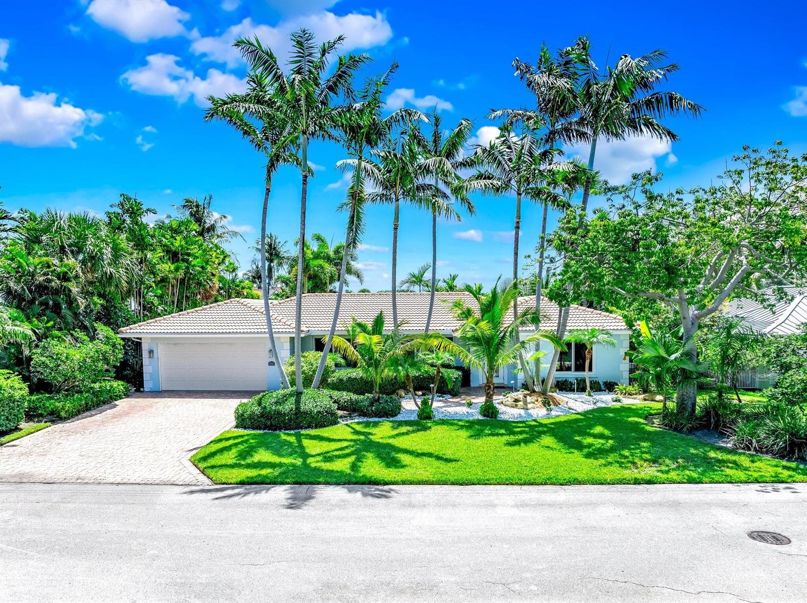 4010 NE 25th 3
