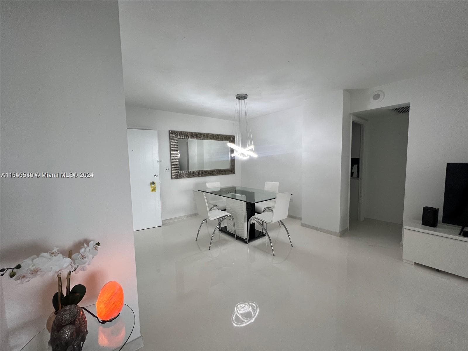 5555 Collins Ave 7T photo 6