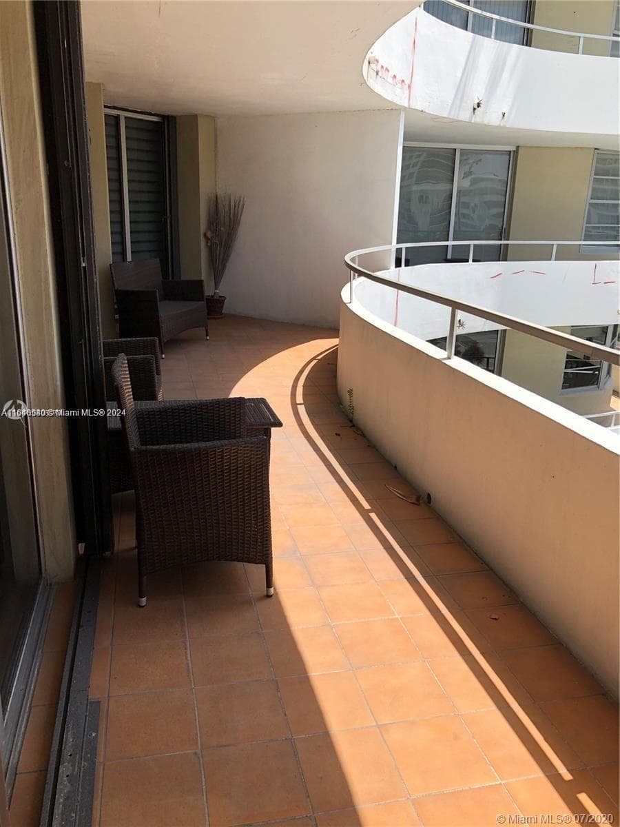 5555 Collins Ave 7T photo 17