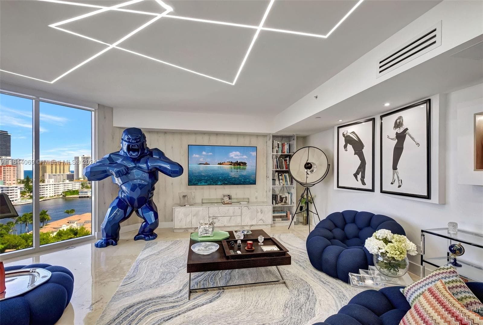 21200 Point Pl 1204 photo 11