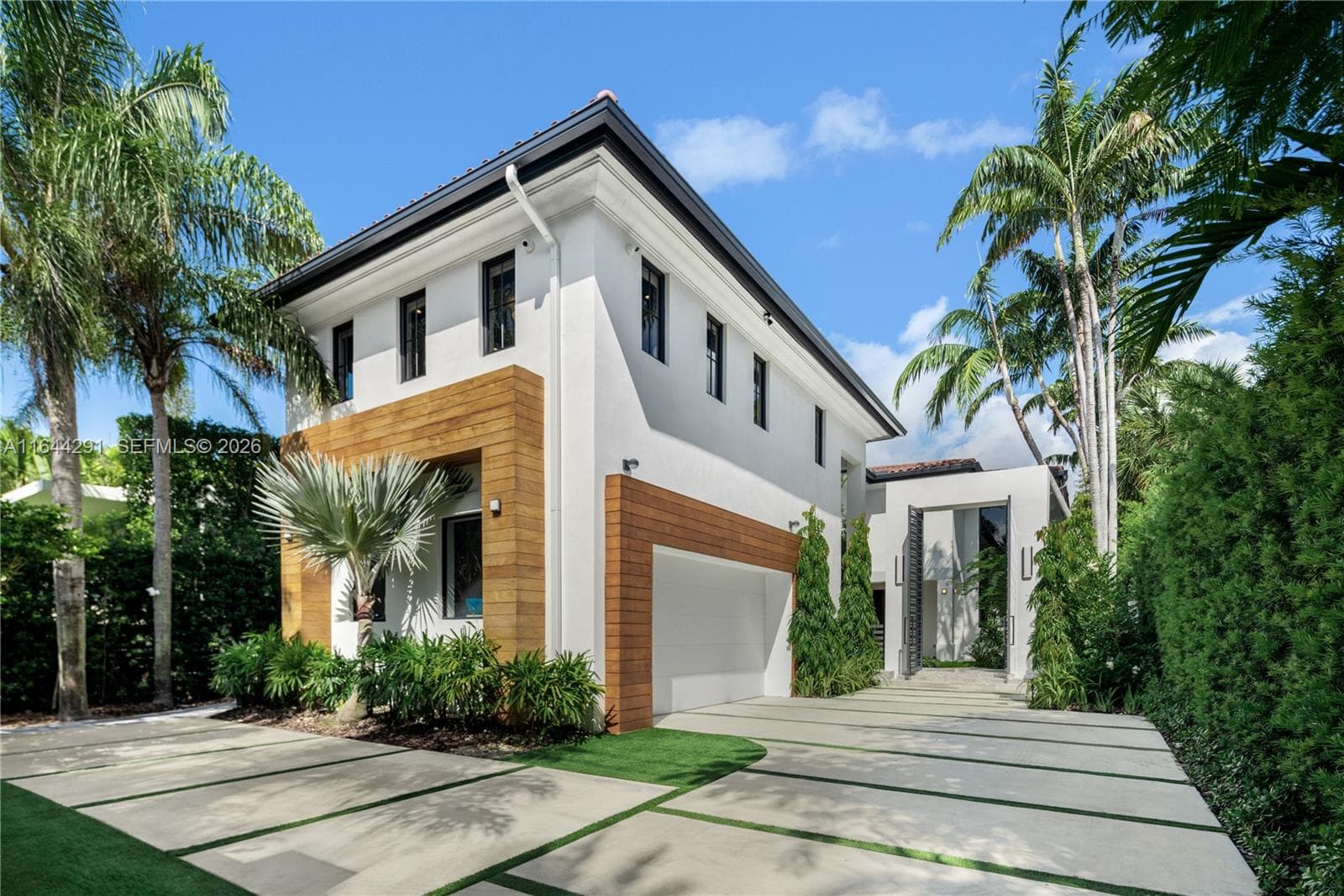 4442 Prairie Ave 1