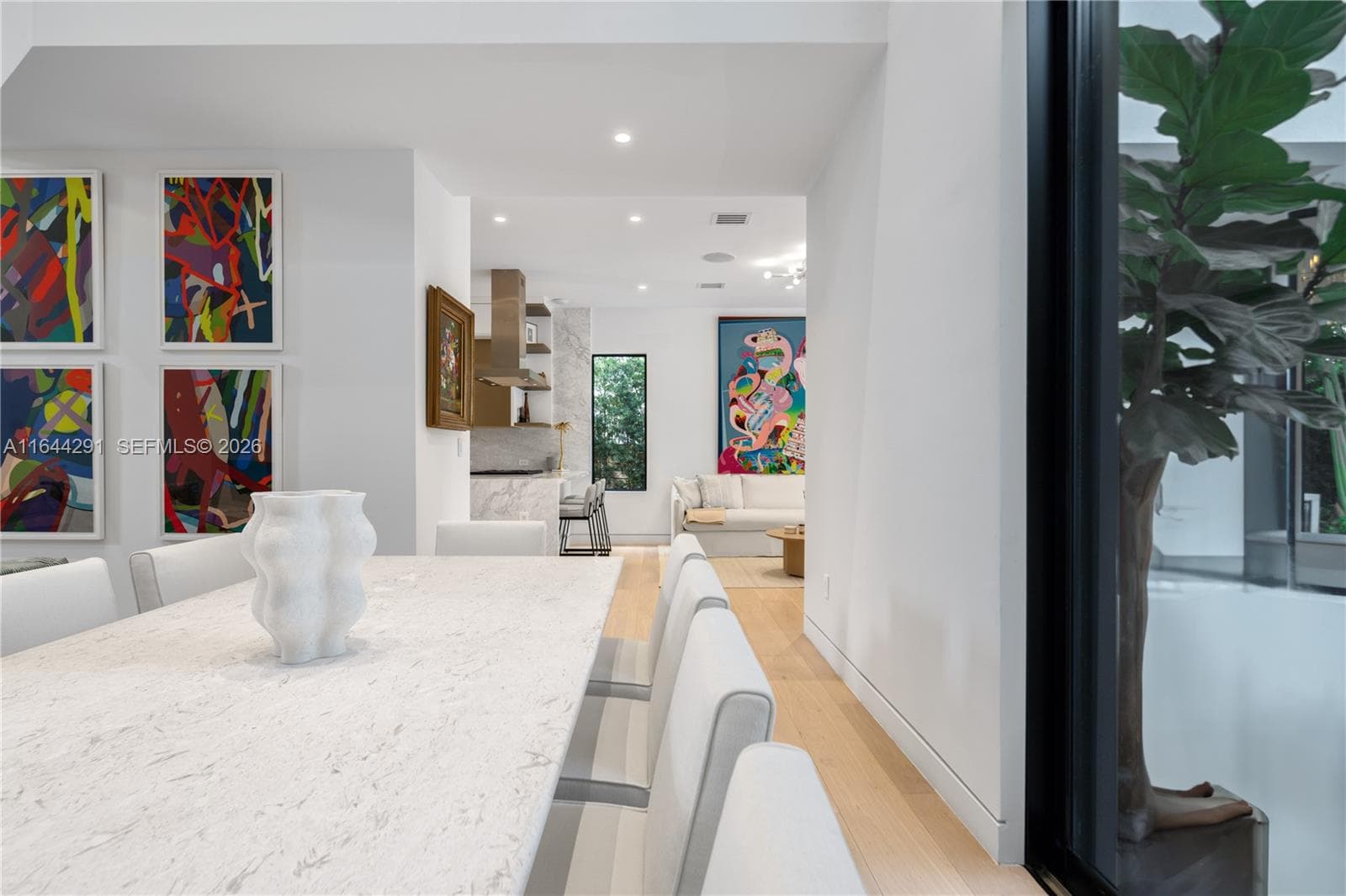 4442 Prairie Ave photo 8