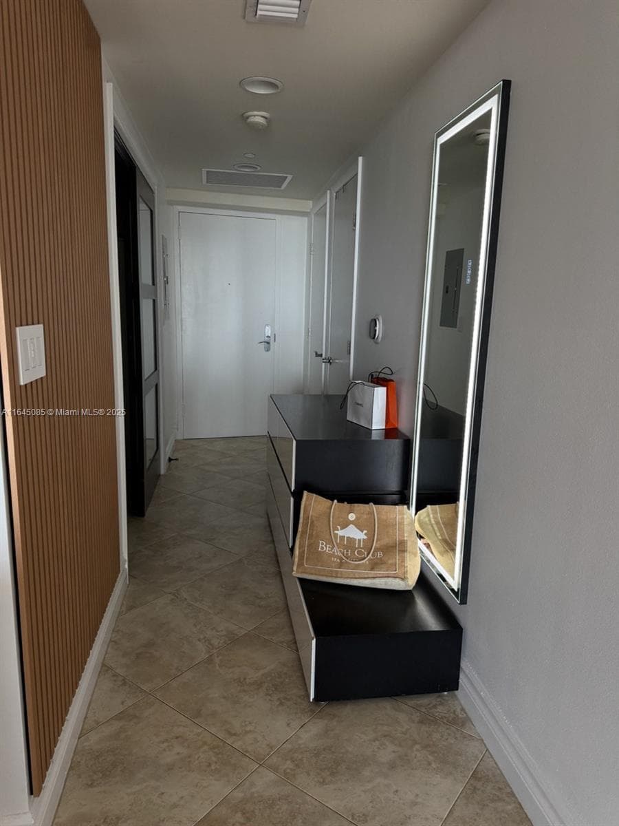1850 Ocean Dr 3809 photo 20
