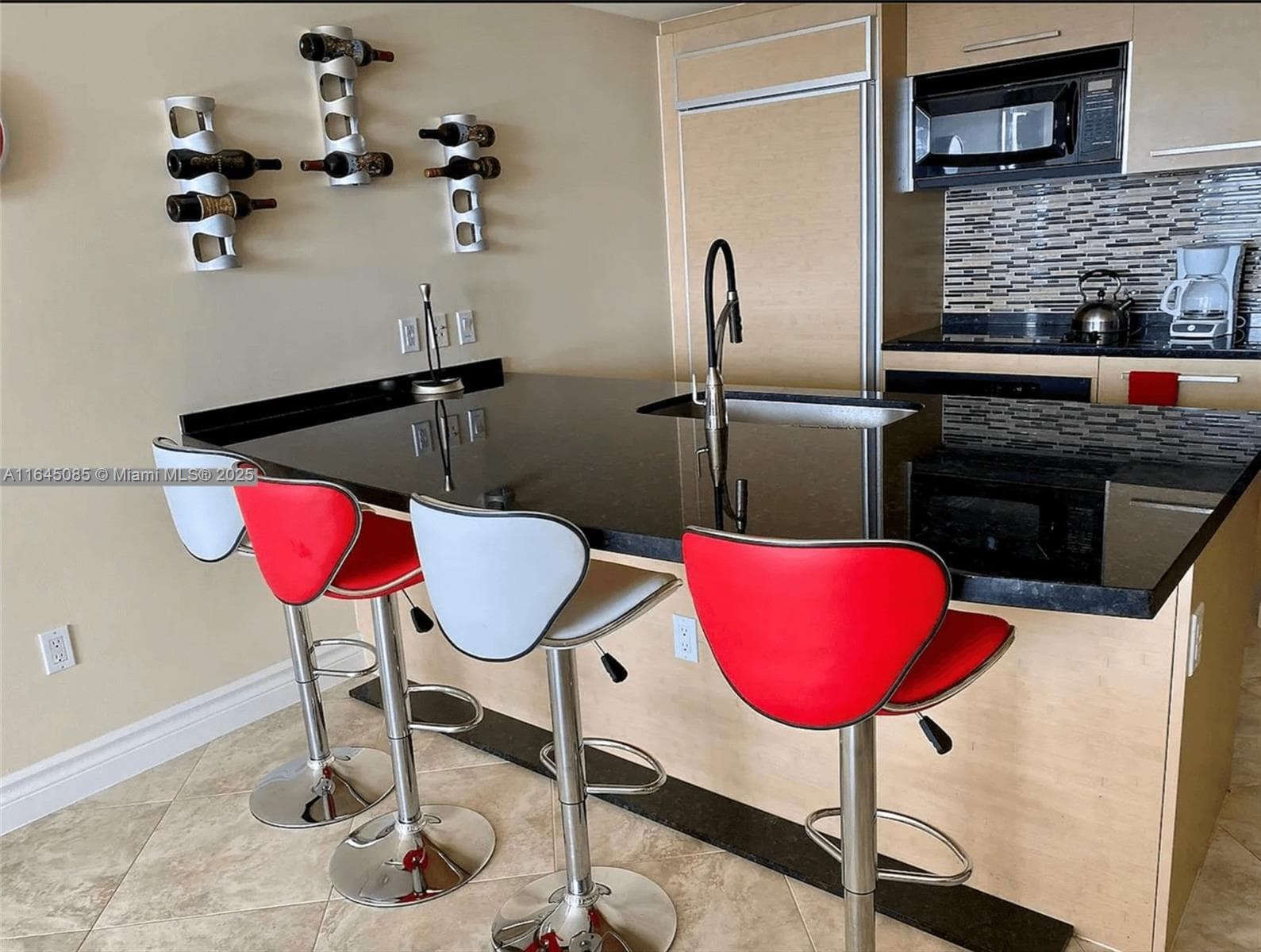 1850 Ocean Dr 3809 photo 9