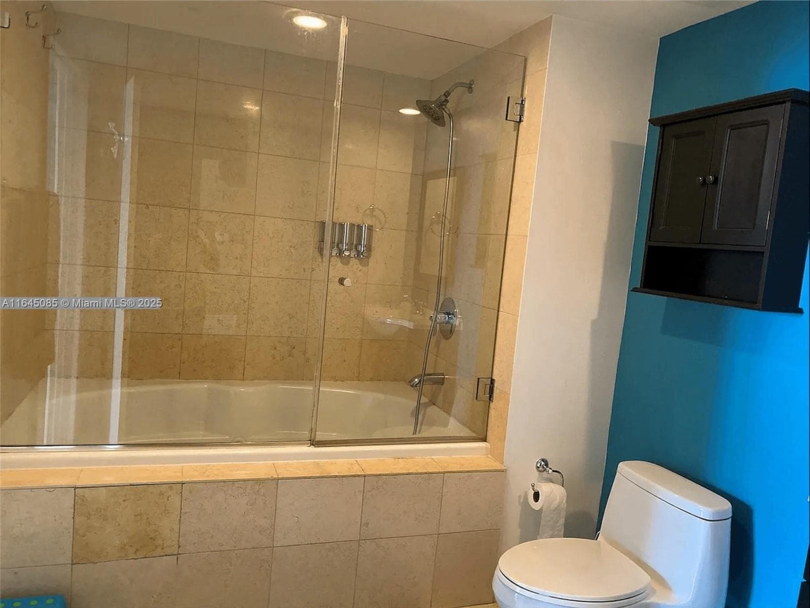 1850 Ocean Dr 3809 photo 18