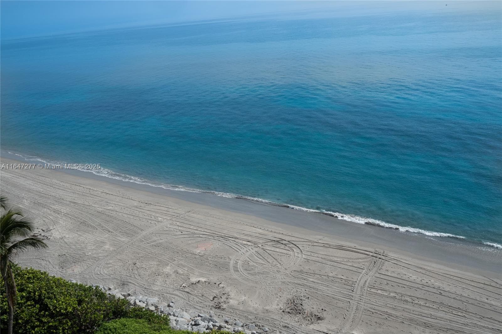 400 Beach Rd 1
