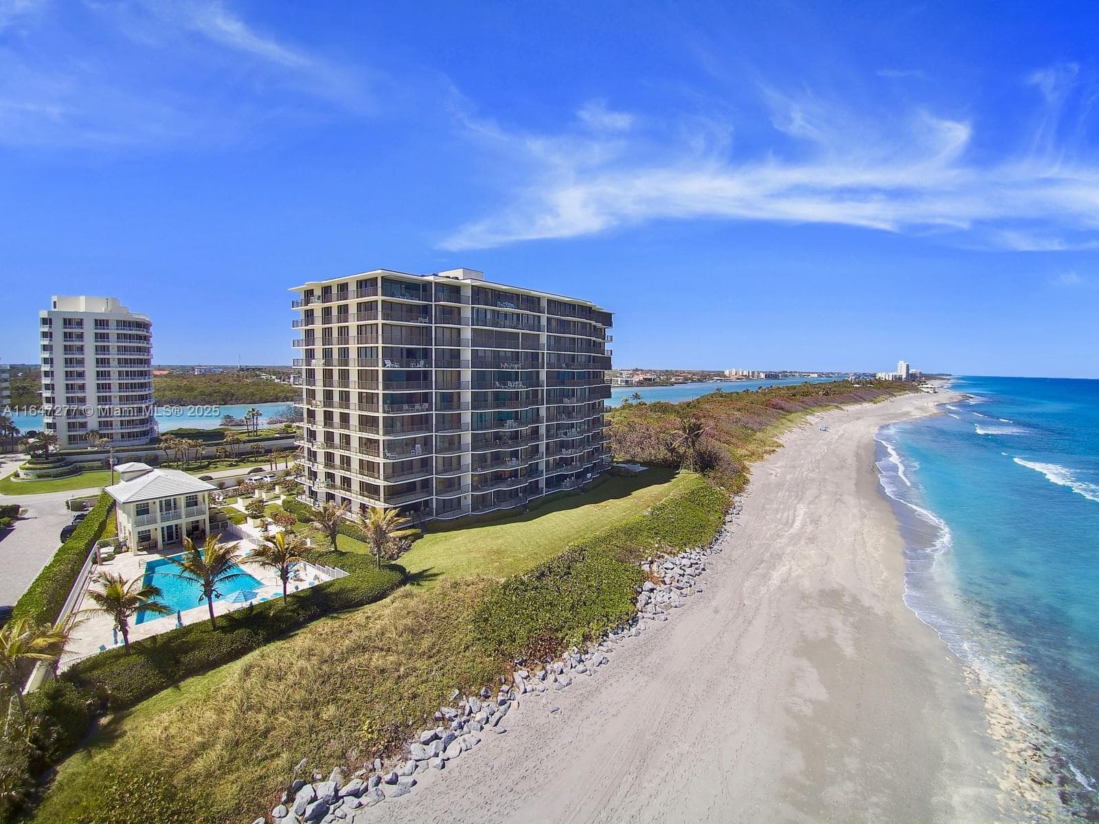 400 Beach Rd 4