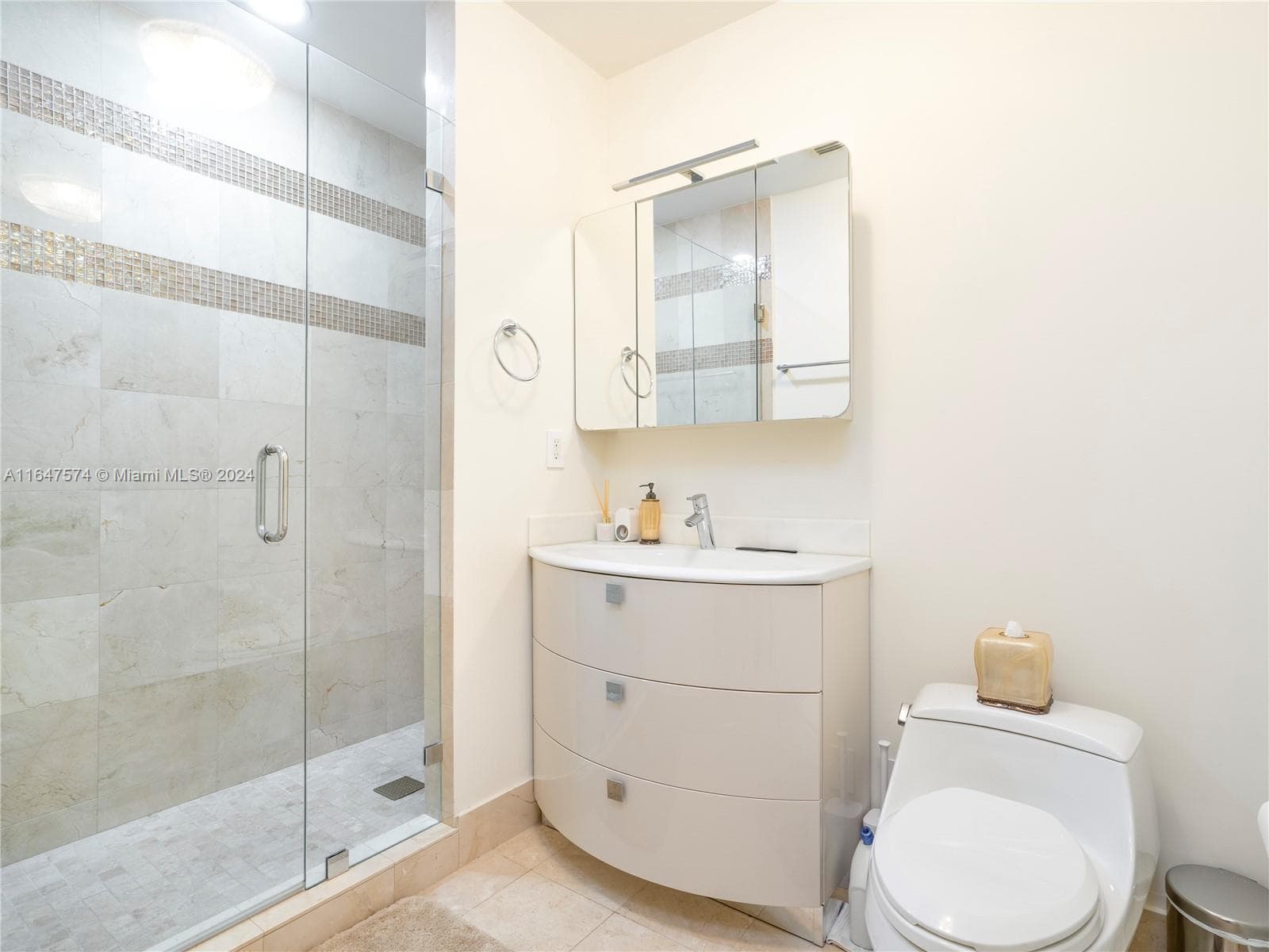 18101 Collins Ave 601 photo 18