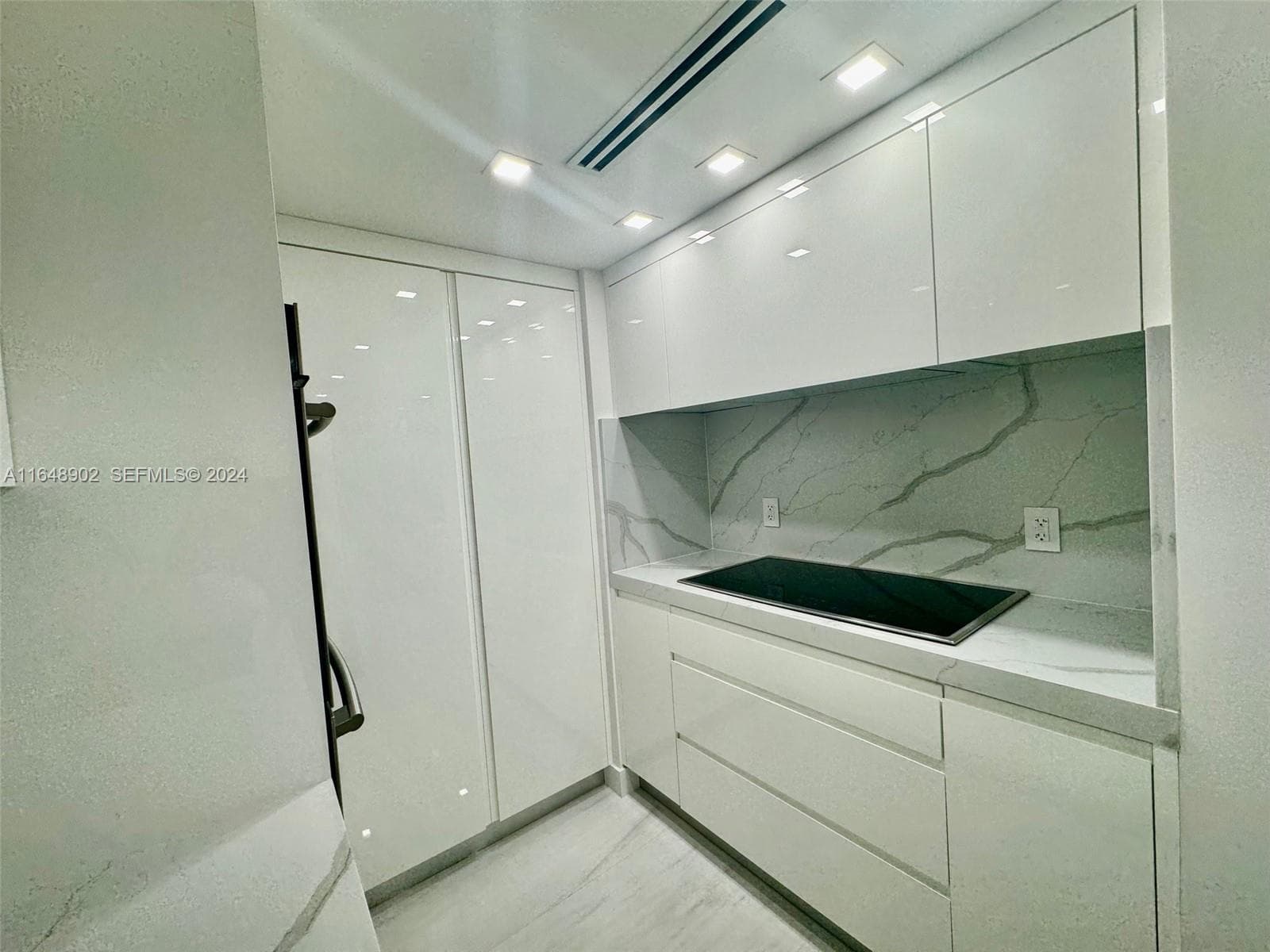 9801 Collins Ave 5U photo 10
