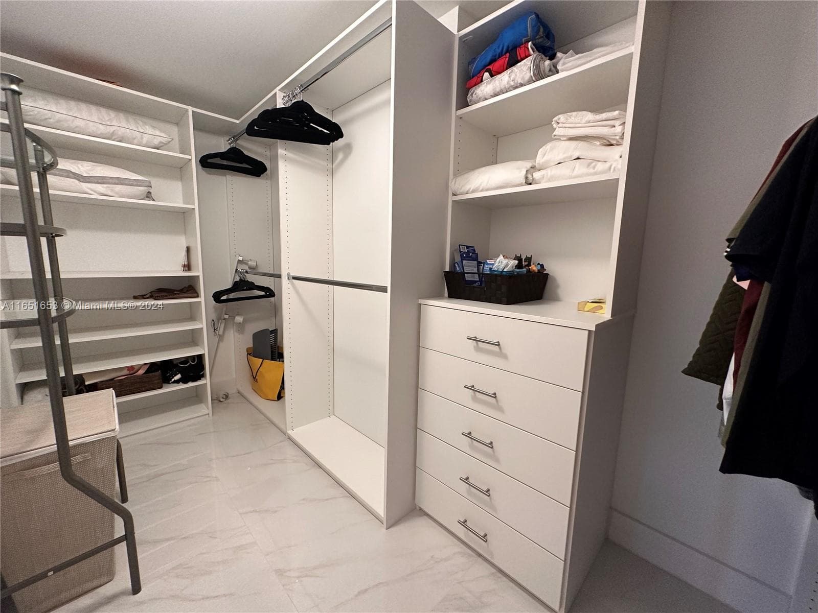 16385 Biscayne Blvd 1201 photo 20