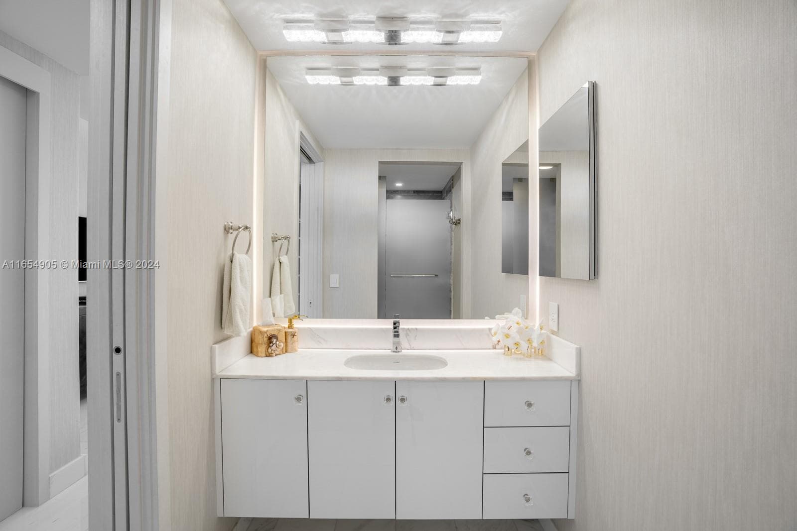 10203 Collins Ave 801 photo 9