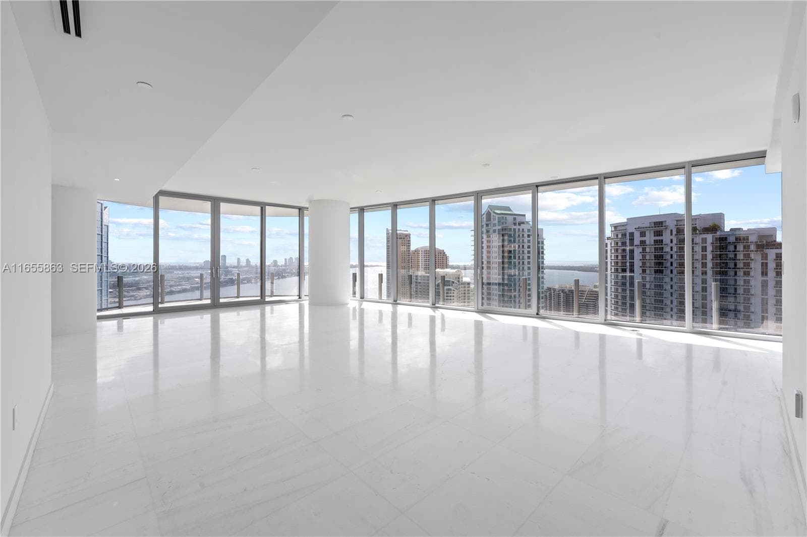 300 Biscayne Blvd Way #3201 3