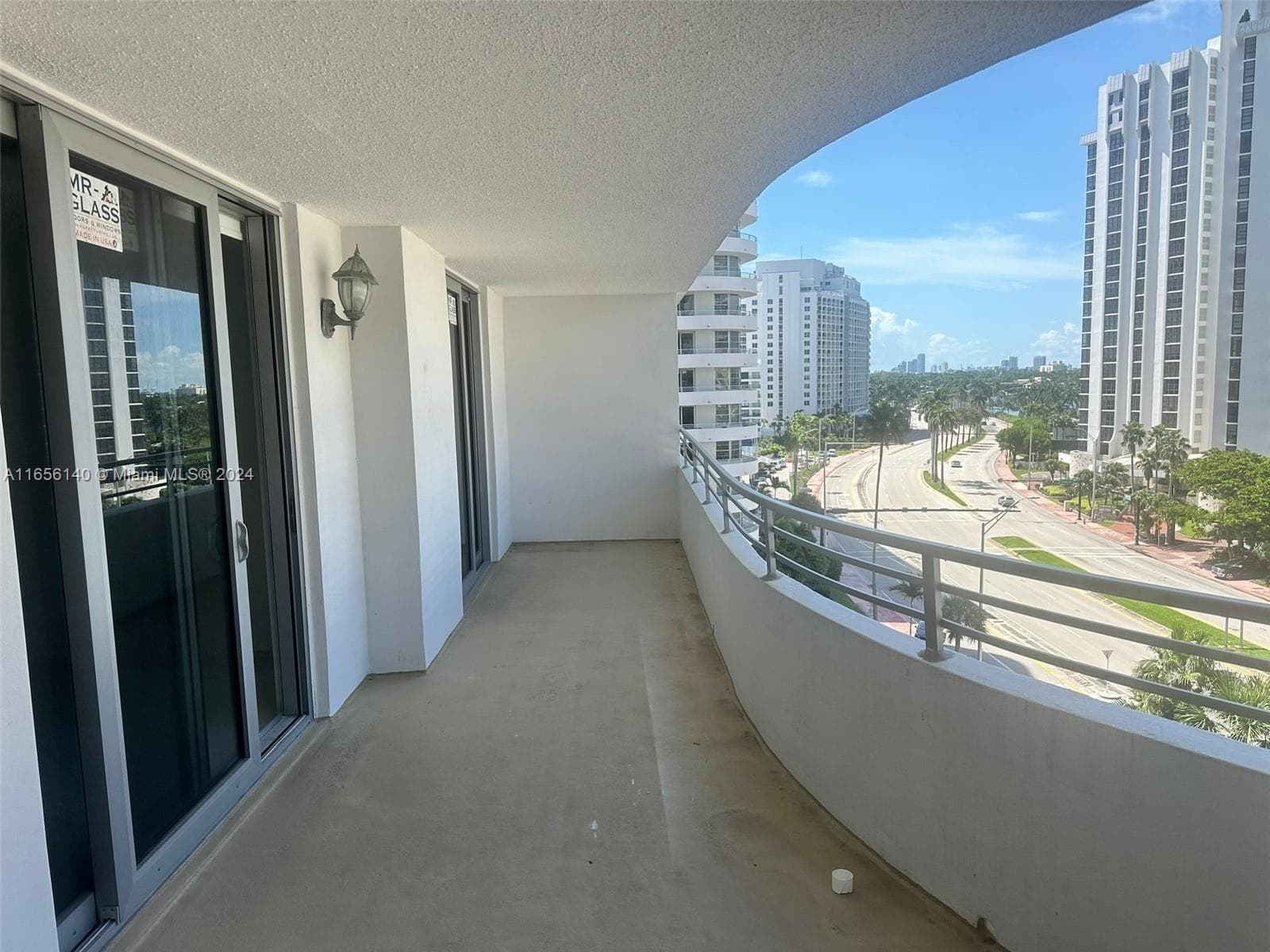 5555 Collins Ave 8Z photo 1