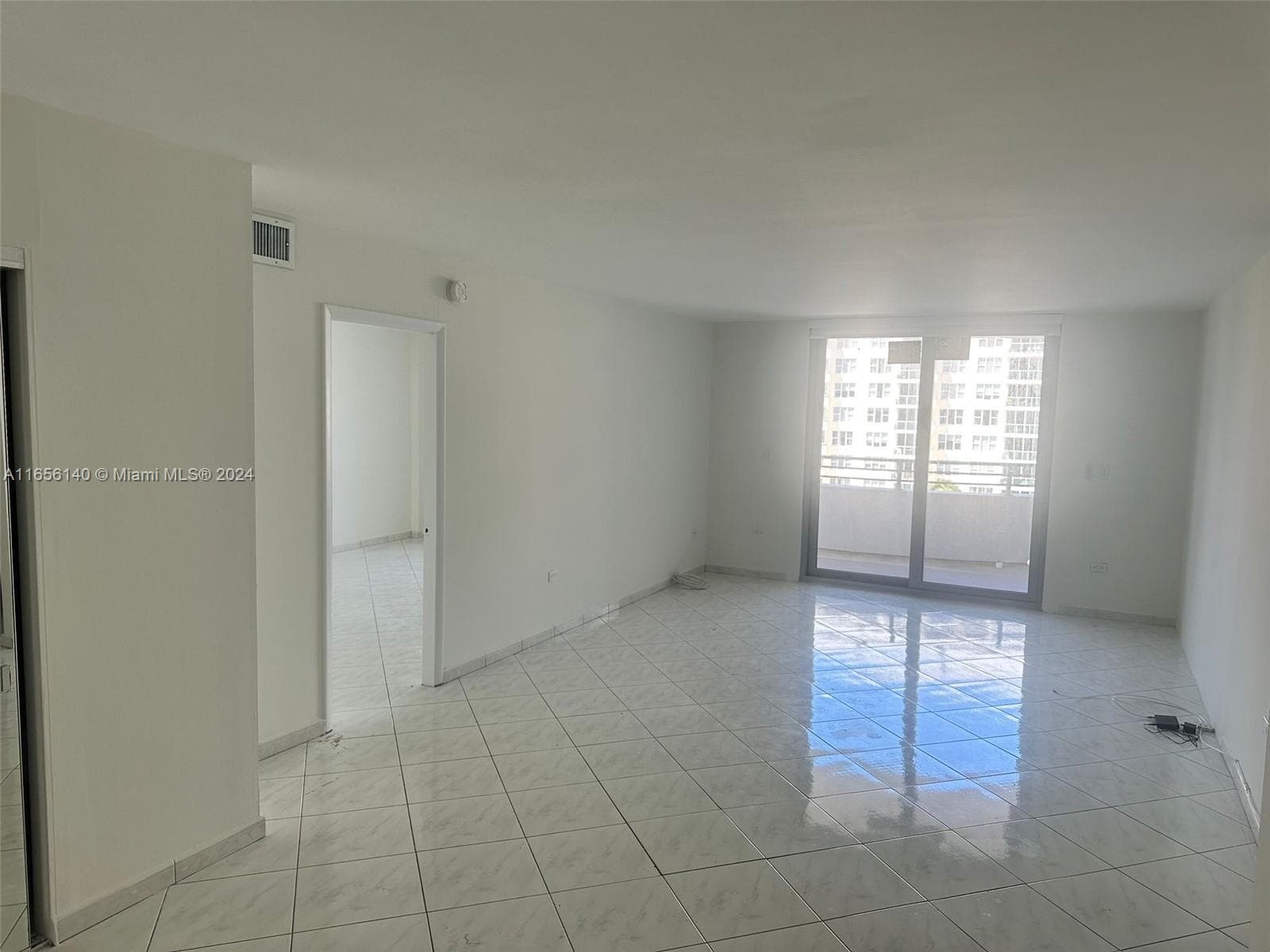 5555 Collins Ave 8Z photo 10