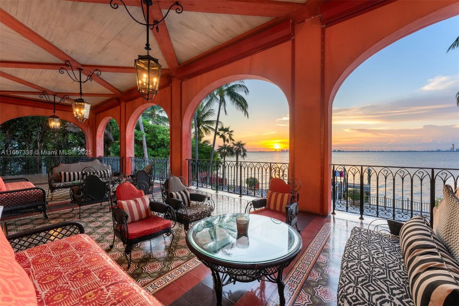 230 Harbor Drive photo 9