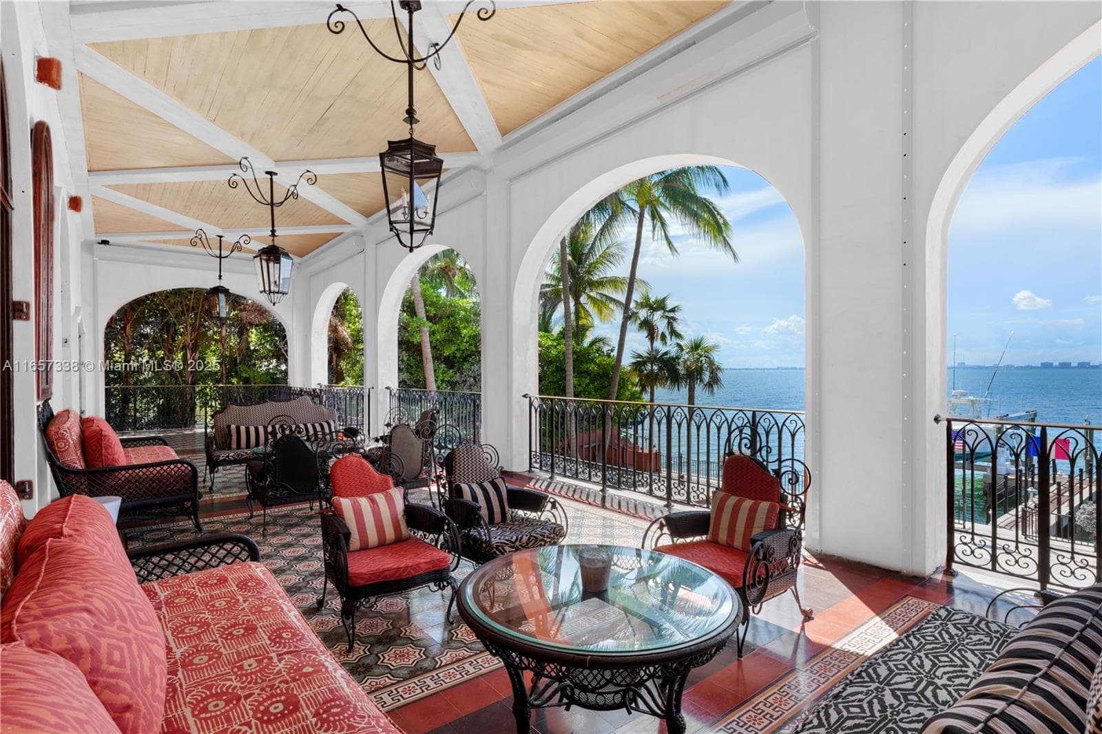 230 Harbor Drive photo 10