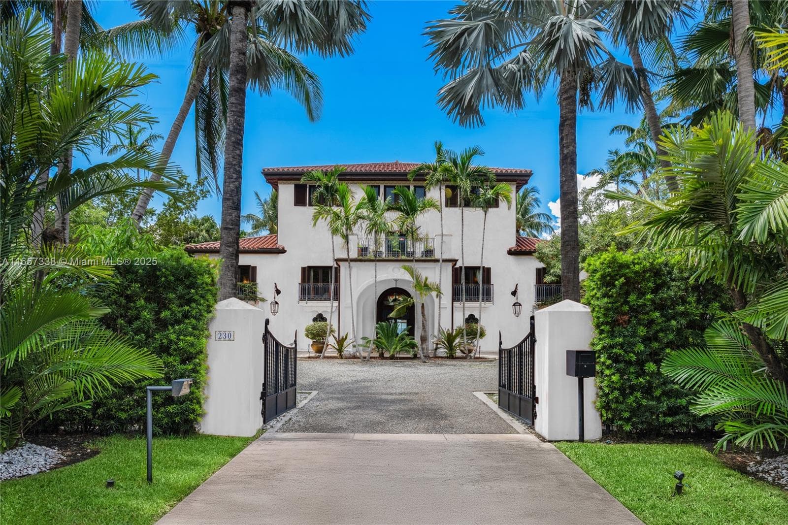 230 Harbor Drive 4