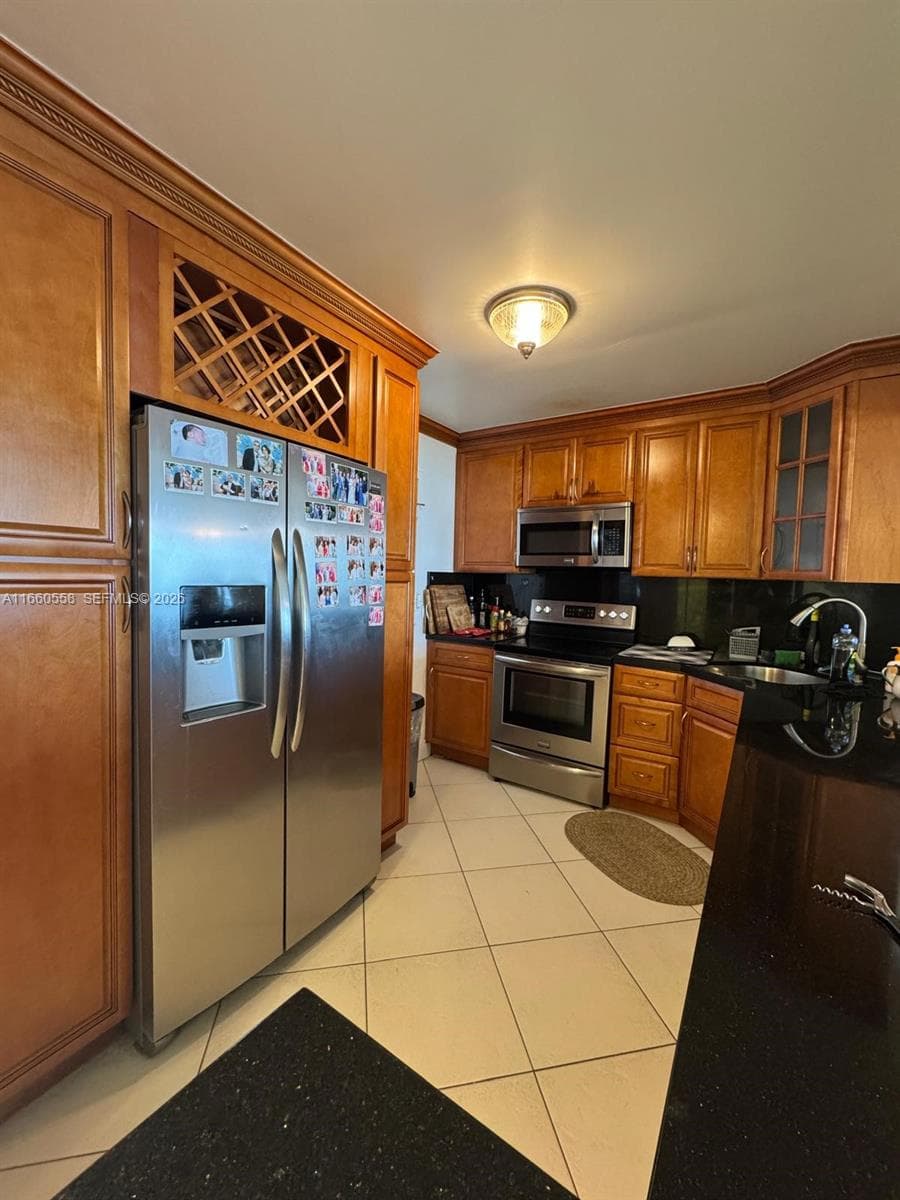 3800 Ocean Dr 2