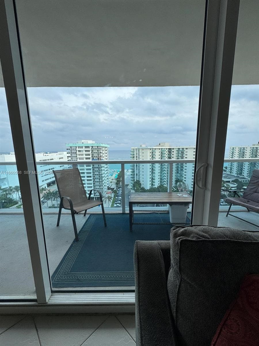 3800 Ocean Dr 1620 photo 10