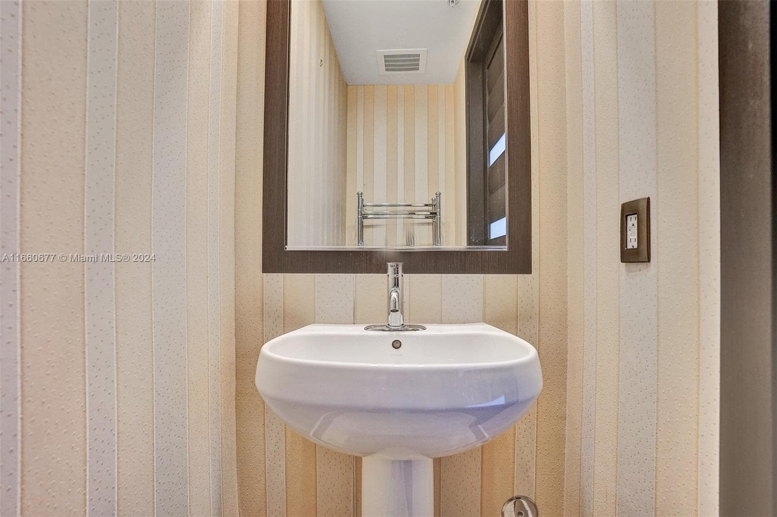 18201 Collins Ave 3404&Cabana photo 12