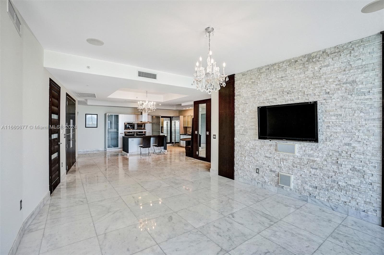 18201 Collins Ave 3