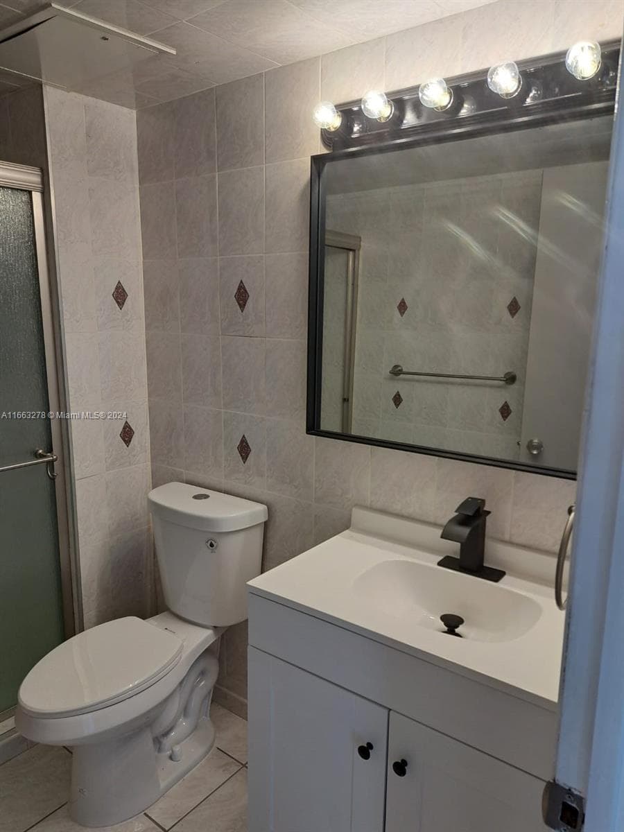 18061 Biscayne Blvd 702 photo 13