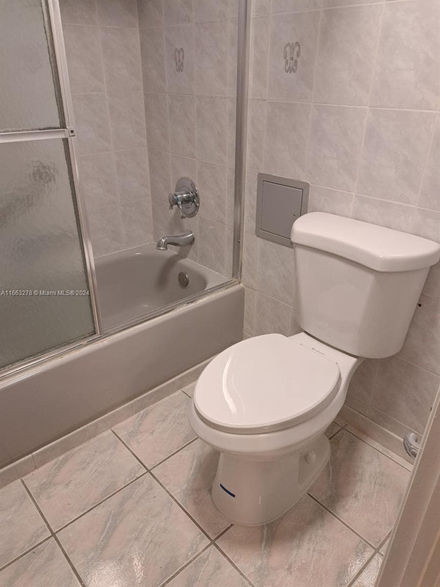 18061 Biscayne Blvd 702 photo 11