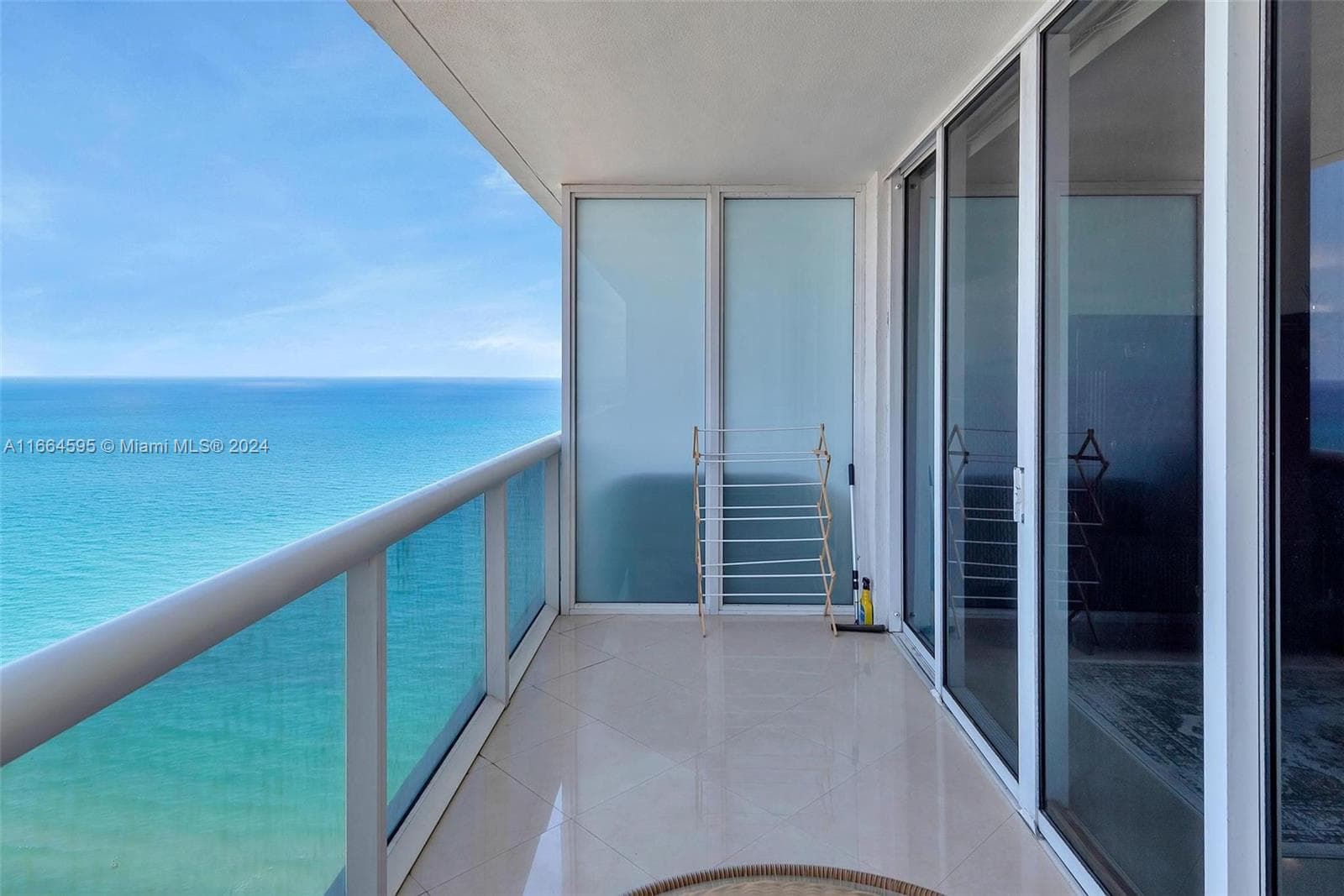 1830 Ocean Dr 4709 photo 17