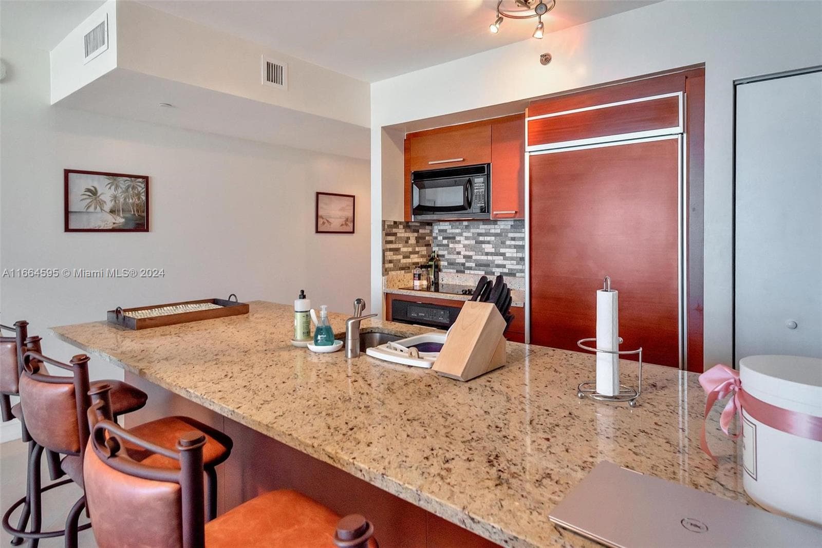 1830 Ocean Dr 4709 photo 22