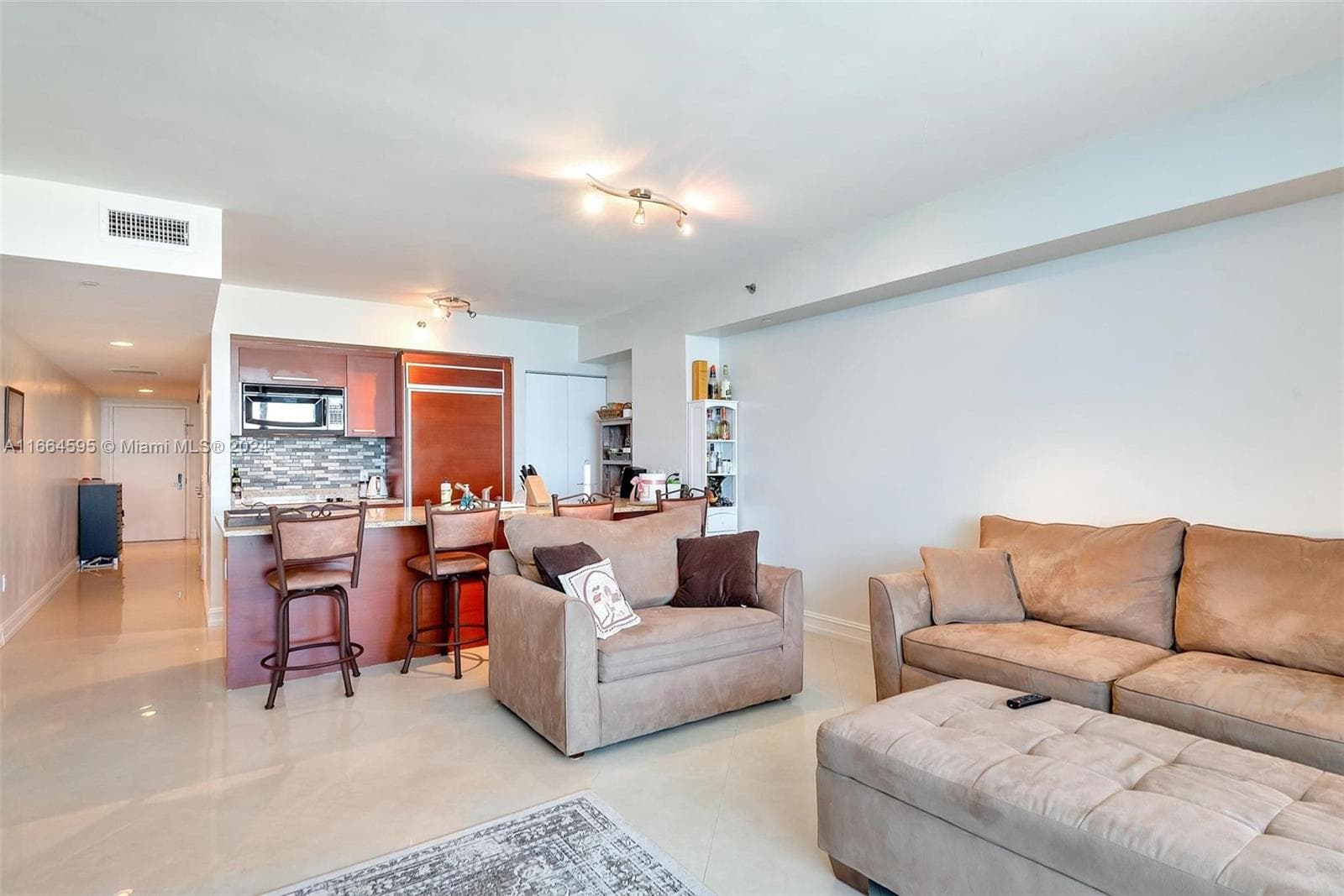 1830 Ocean Dr 4709 photo 9